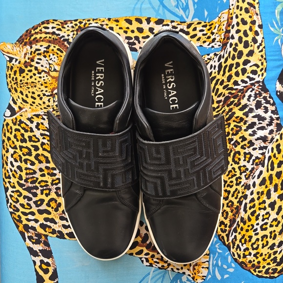 Versace leather sneakers Size 40 - Picture 3 of 5